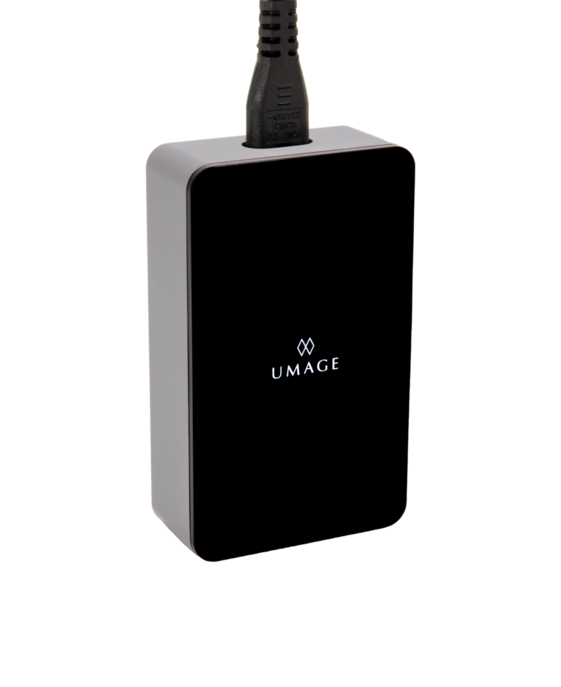 Unifier Hub od Umage zaistí pripojenie až 5 zariadení Unifier súčasne vďaka USB portom. Nabite prenosné lampičky Asteria Move s minimálnym množstvom káblov.